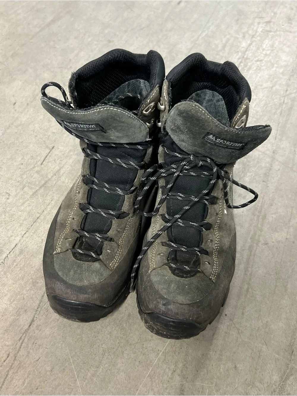 La Sportiva Men's Gray and Black Hiking Boots